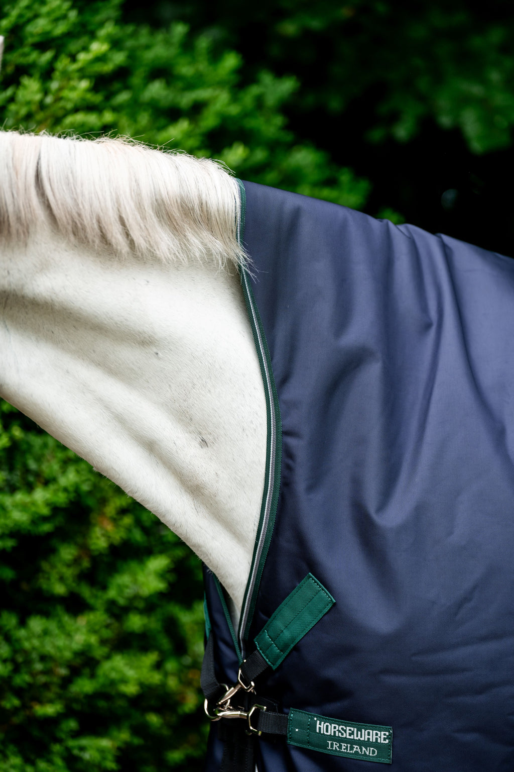 Rambo 1680D Ballistic Nylon, Wug Turnout 50g – Ekstrem styrke med maksimal komfort Regndækken / Overgangsdækken