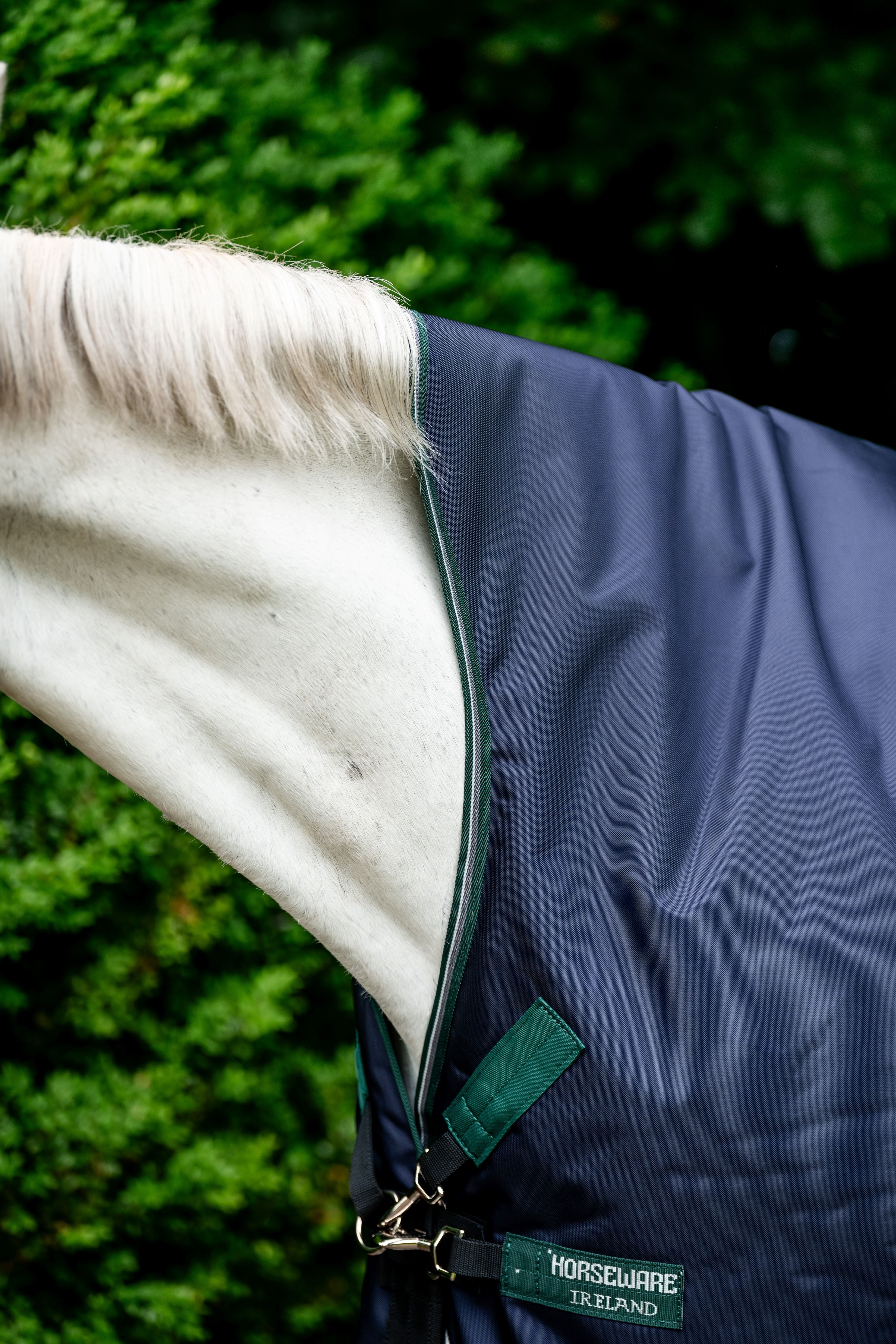 Rambo 1680D Ballistic Nylon, Wug Turnout 50g – Ekstrem styrke med maksimal komfort Regndækken / Overgangsdækken