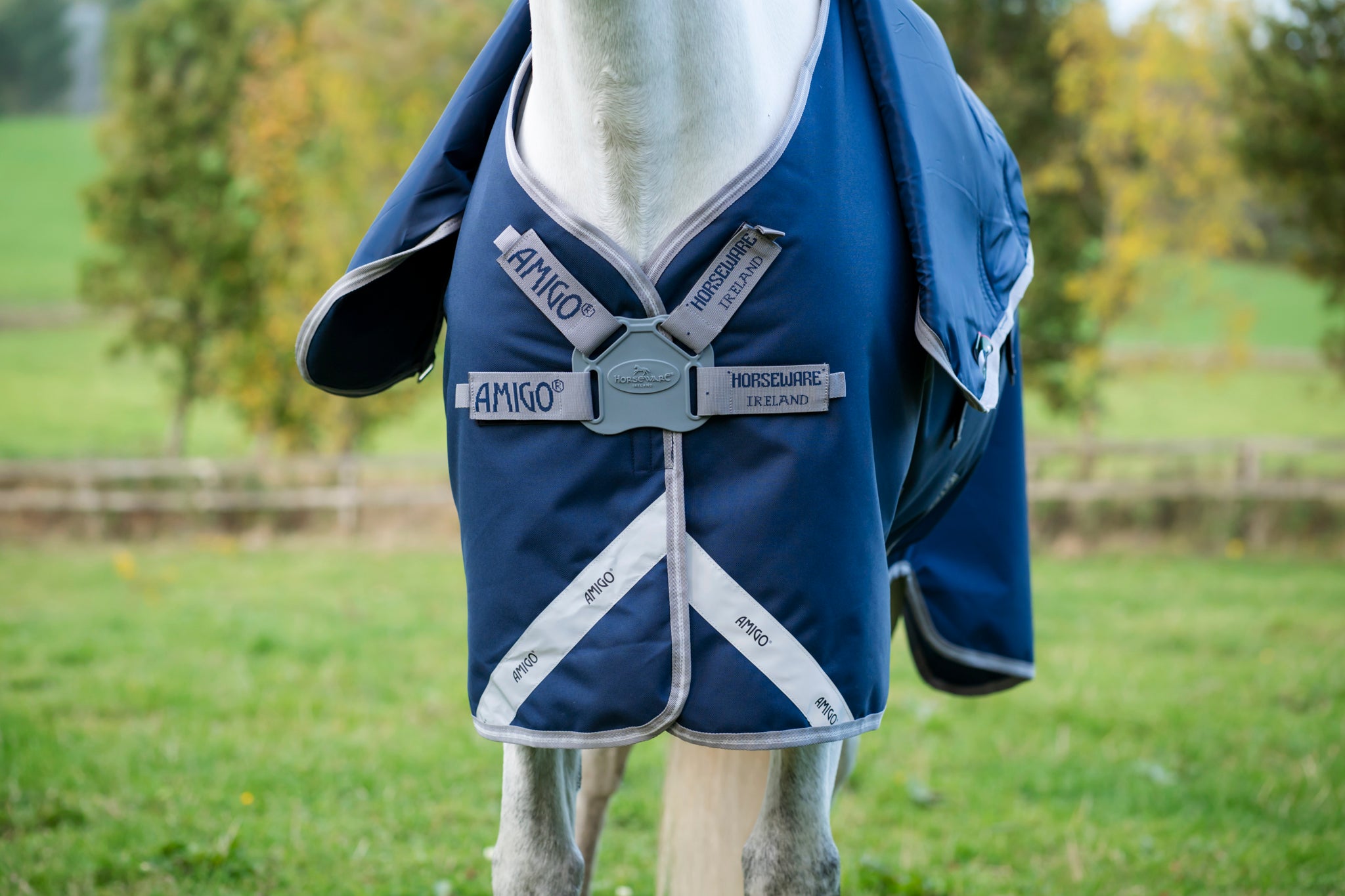 Amigo 1200D FieldSafe Plus Turnout 50g, inkl. hals Regndækken / Overgangsdækken