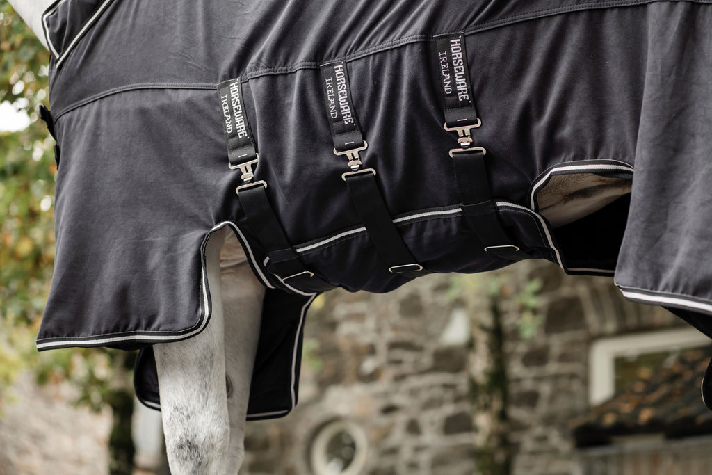 Horseware Show Ready Rug Showdækken / Transportdækken - Eksklusivt show- og transportdækken