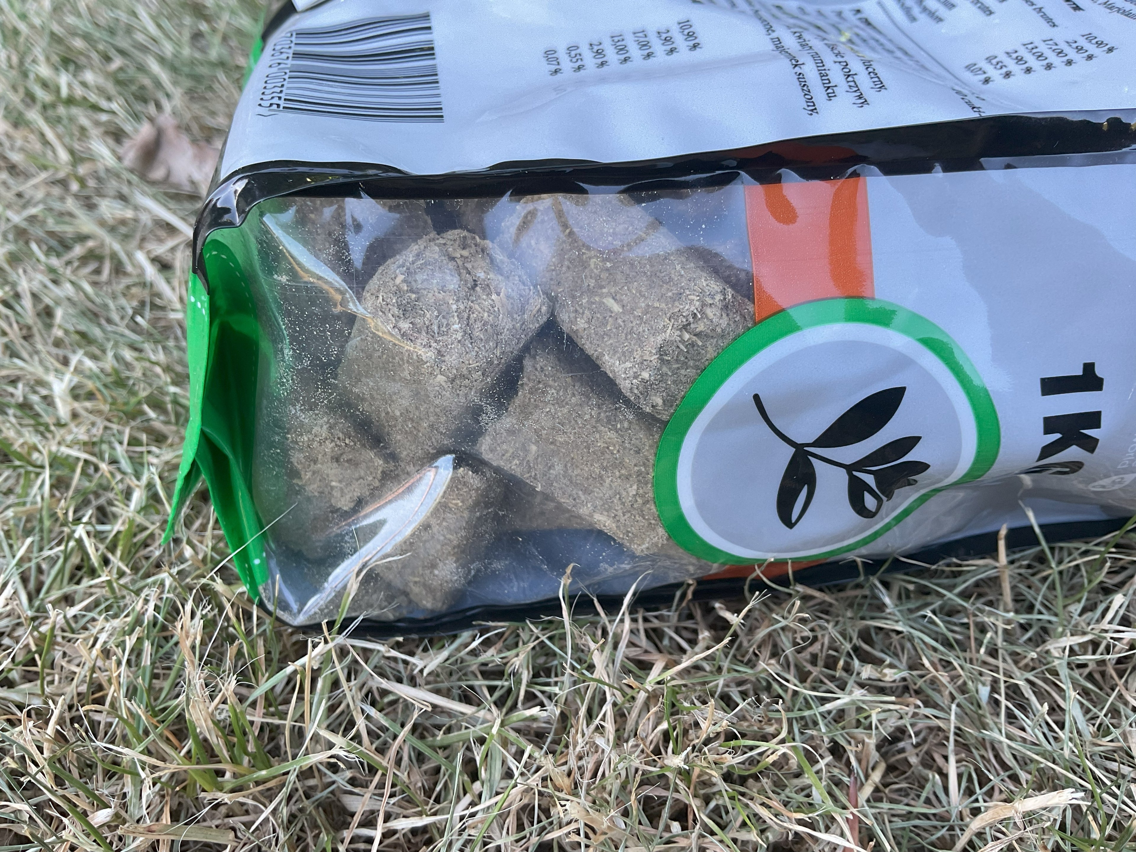 Equsana Hestebolcher med Urter 1 kg