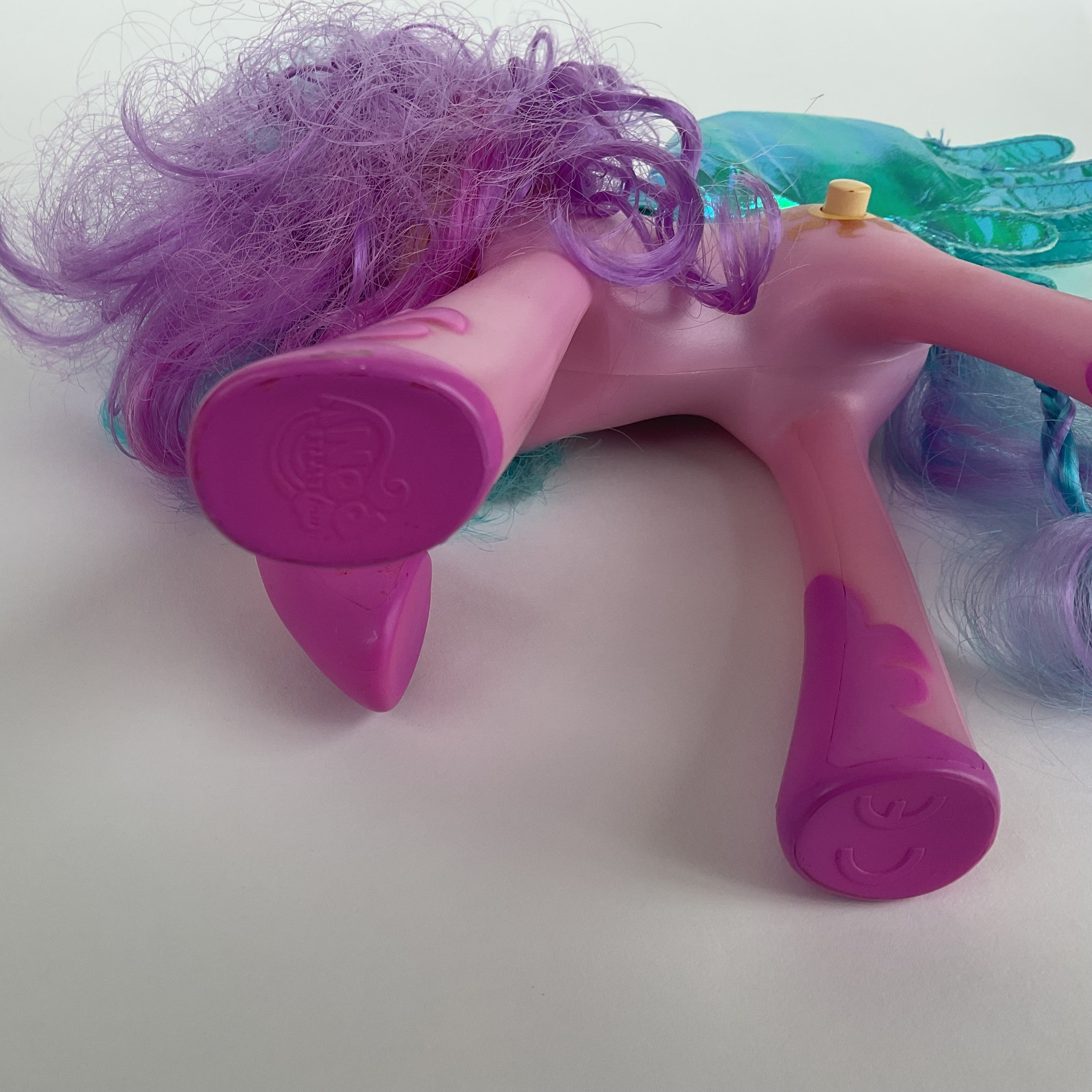 My Little Pony prinsessefigur med lys, lyd og bevægelige vinger – ca. 22 cm