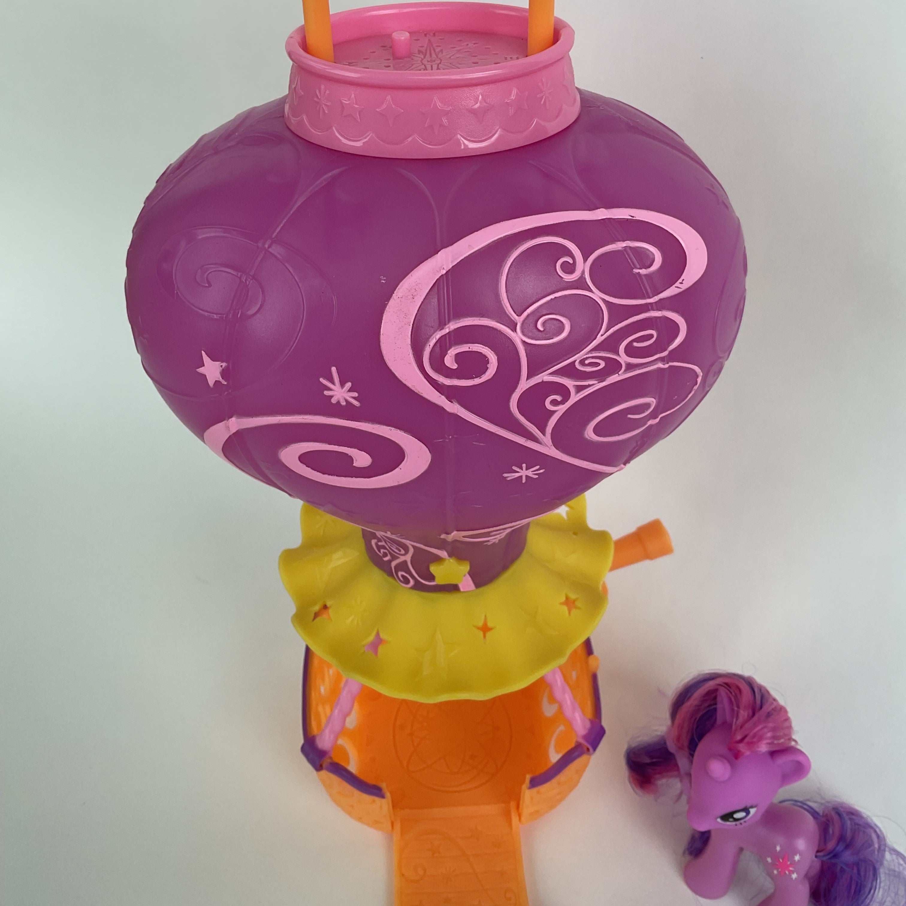 My Little Pony pony med luftballon – inkl. børste og hårspænde