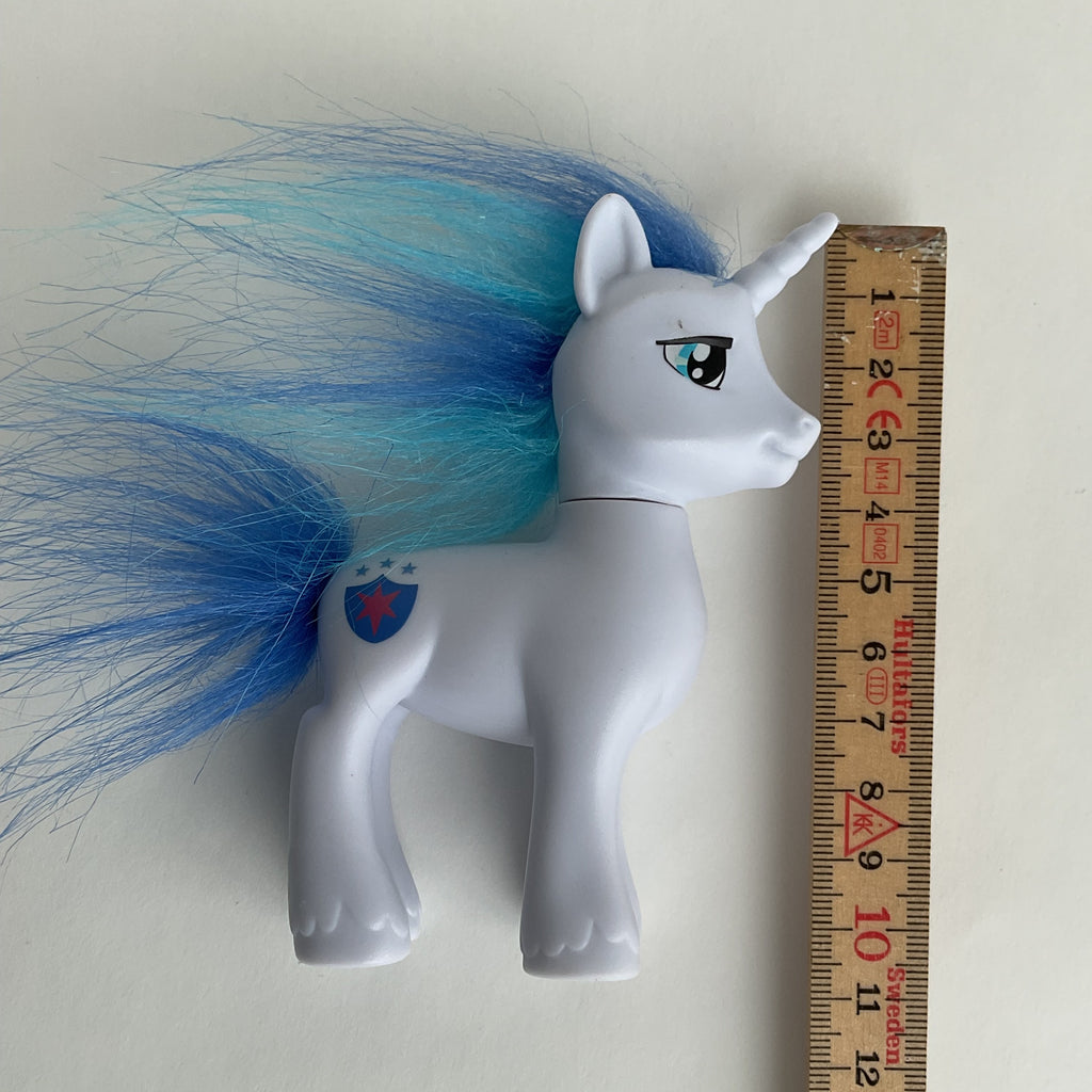 My Little Pony enhjørning – lyseblå med blå man – ca. 11 cm