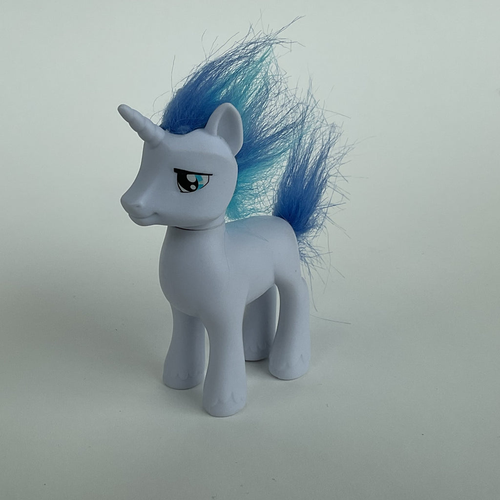 My Little Pony enhjørning – lyseblå med blå man – ca. 11 cm