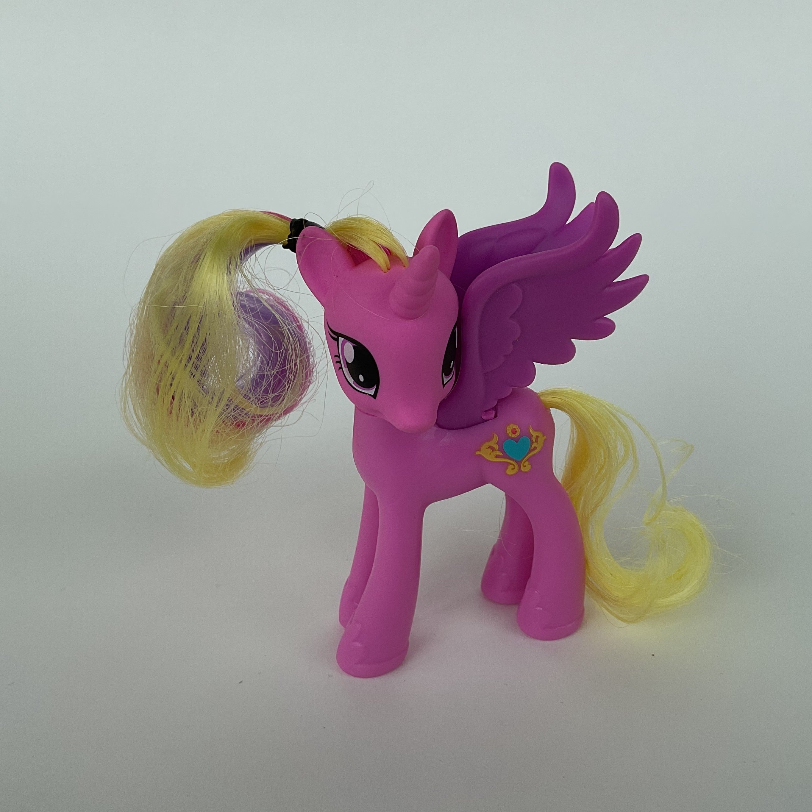 My Little Pony prinsessefigur med vinger – pink/gul – ca. 10,5 cm