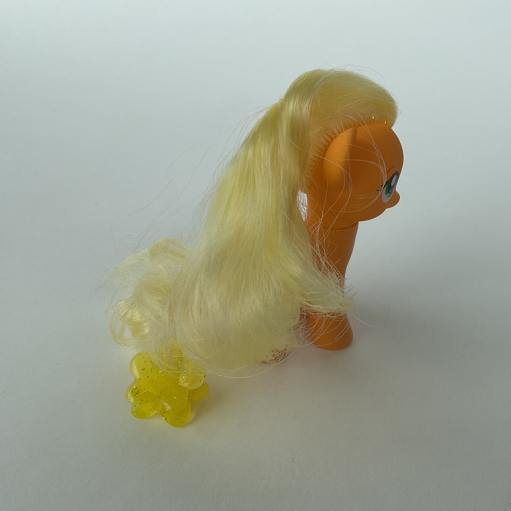 My Little Pony ponyfigur med gult hår og hårspænde – orange/gul – ca. 8,5 cm