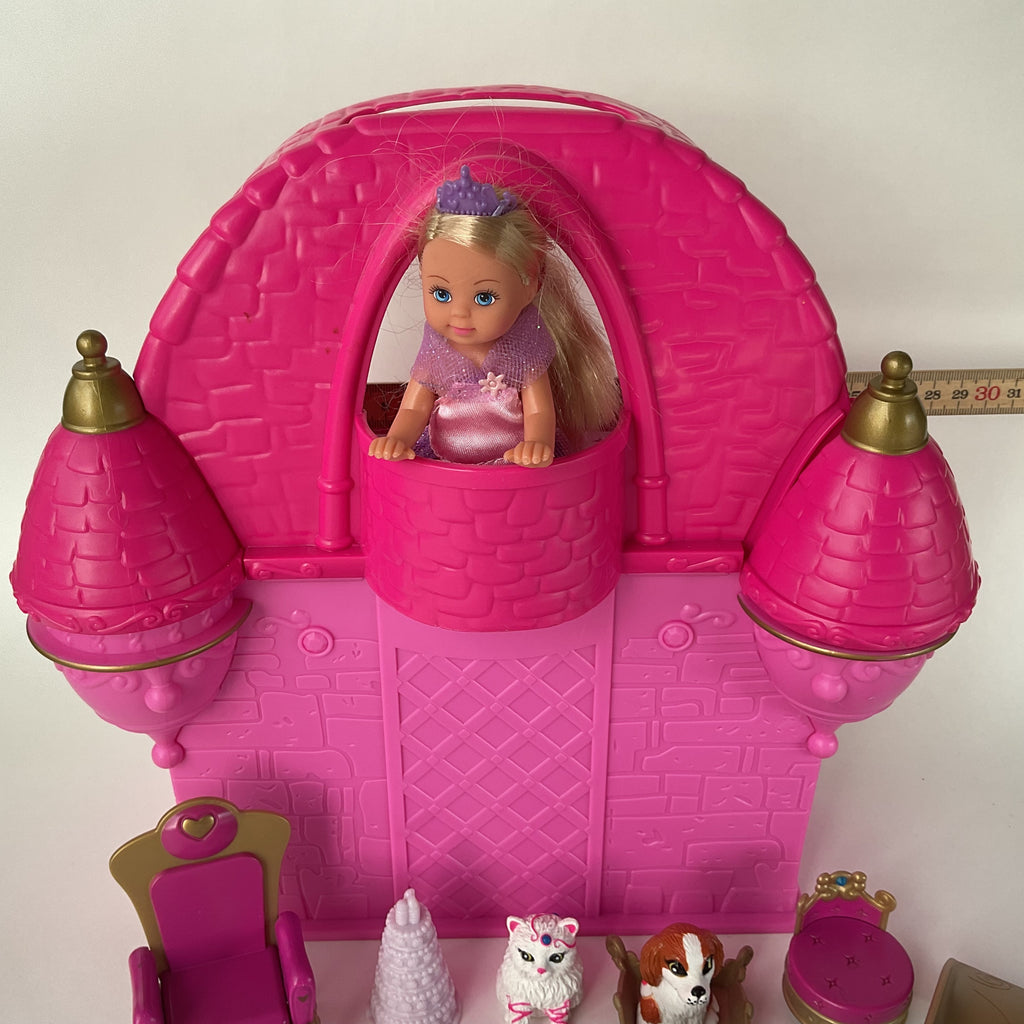 Prinsesseslot med masser af tilbehør – str. ca. 28 x 28 cm