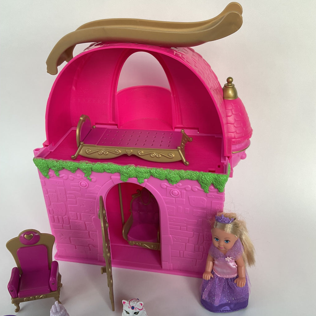 Prinsesseslot med masser af tilbehør – str. ca. 28 x 28 cm