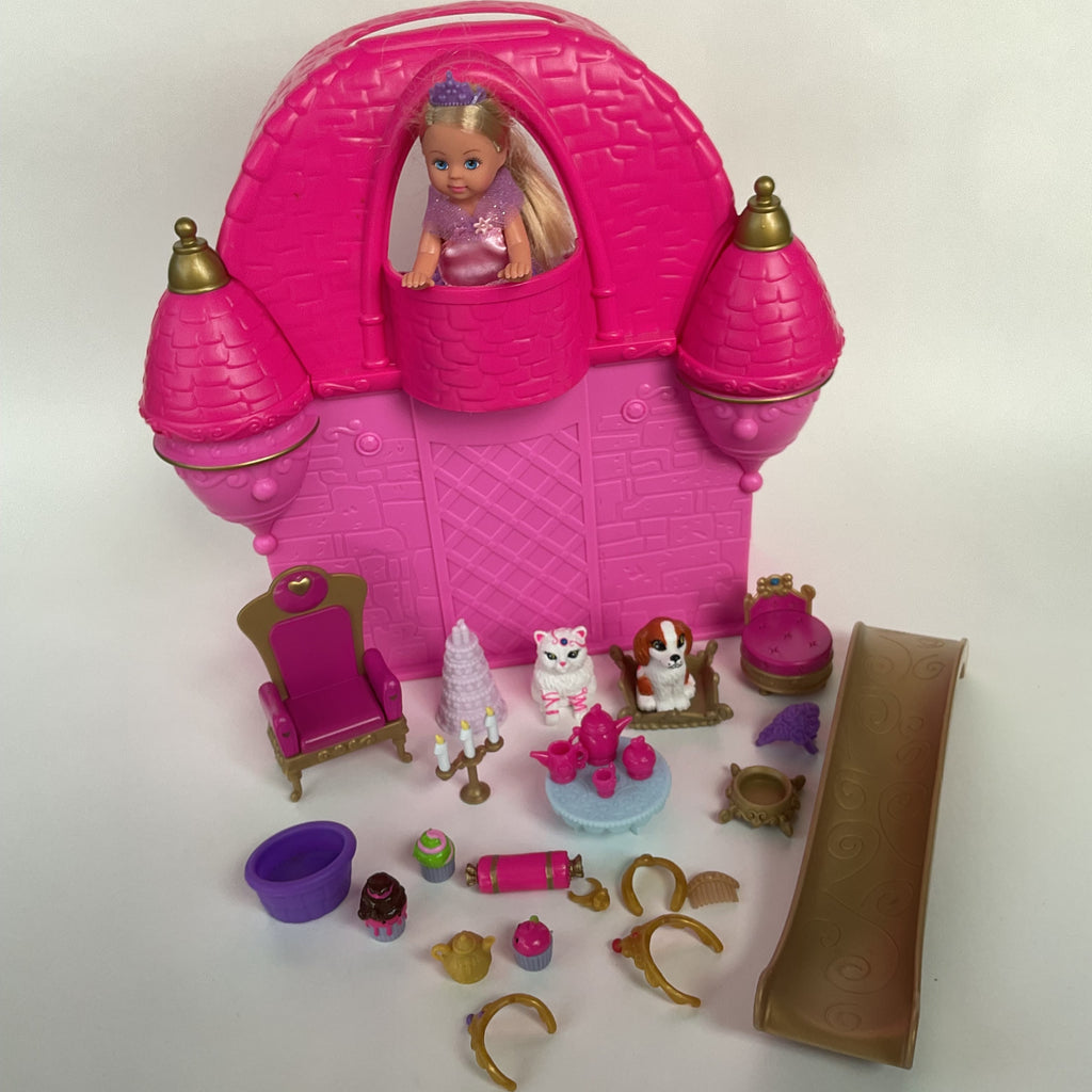 Prinsesseslot med masser af tilbehør – str. ca. 28 x 28 cm